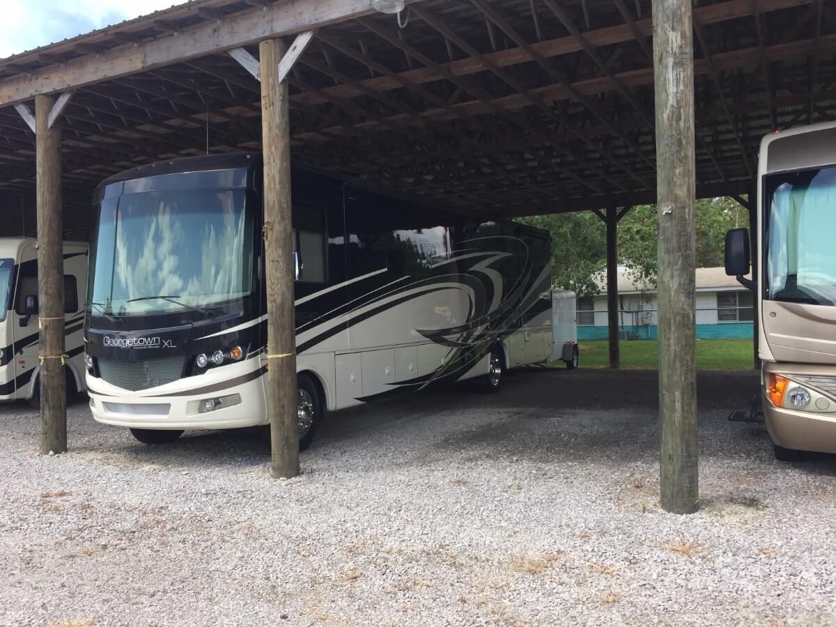 Large, spacious RV storage in Biloxi | Allure RV Park